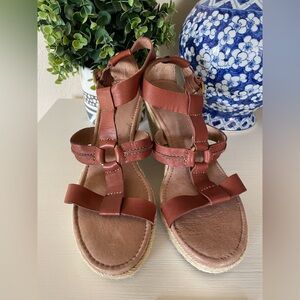 Fossil Selena Women's brown leather upper Wedge Sandals size 10